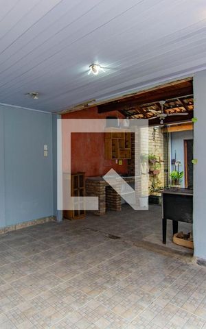 Casa à venda com 164m², 4 quartos e 4 vagas Casa à venda com 164m², 4 quartos e 4 vagasSalão de Festas