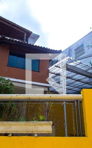 Casa à venda com 300m², 4 quartos e 4 vagasVista do Quarto 3