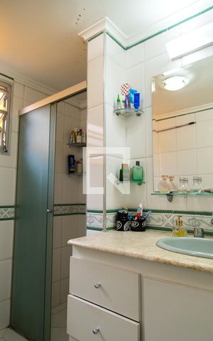 Casa à venda com 300m², 4 quartos e 4 vagasBanheiro da Suíte