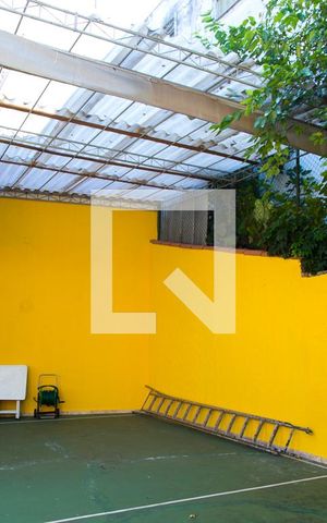 Casa à venda com 300m², 4 quartos e 4 vagasQuadra