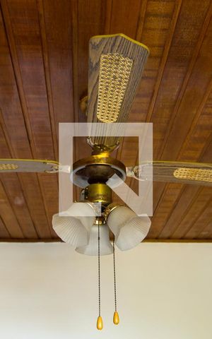 Casa à venda com 300m², 4 quartos e 4 vagasSala 2 - Ventilador