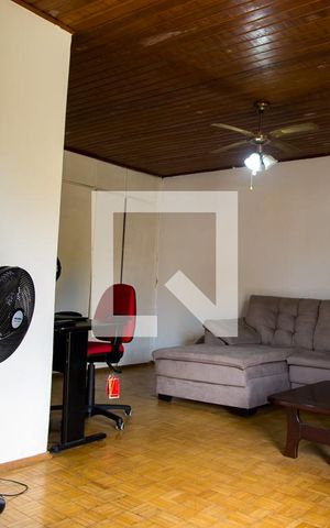 Casa à venda com 300m², 4 quartos e 4 vagasSala 2