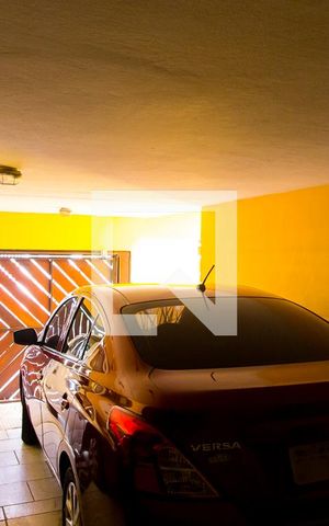 Casa à venda com 300m², 4 quartos e 4 vagasGaragem