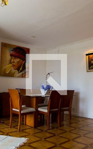 Casa à venda com 300m², 4 quartos e 4 vagasSala
