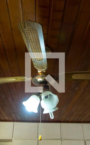 Casa à venda com 300m², 4 quartos e 4 vagasSala 2 - Ventilador