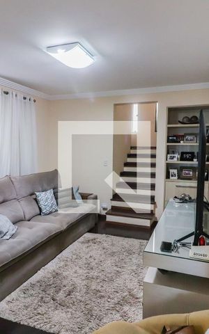 Casa à venda com 200m², 4 quartos e 4 vagas Casa à venda com 200m², 4 quartos e 4 vagasSala Estar / Jantar