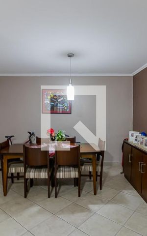 Casa à venda com 3000m², 3 quartos e 1 vaga Casa à venda com 3000m², 3 quartos e 1 vagaSala de Jantar