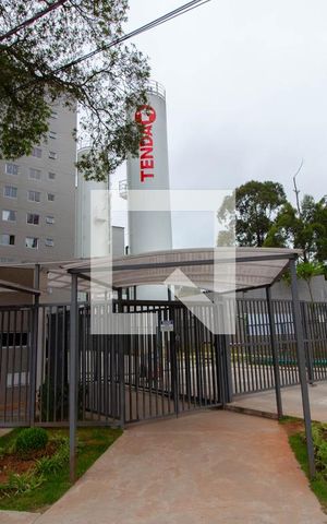 Apartamento para alugar com 44m², 2 quartos e sem vaga Apartamento para alugar com 44m², 2 quartos e sem vagaFachada