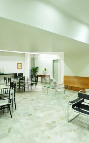 Apartamento à venda com 180m², 3 quartos e 2 vagas Apartamento à venda com 180m², 3 quartos e 2 vagasÁrea comum - Salão de festas