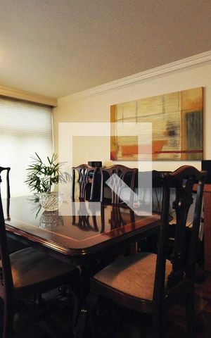 Apartamento à venda com 180m², 3 quartos e 2 vagas Apartamento à venda com 180m², 3 quartos e 2 vagasSala