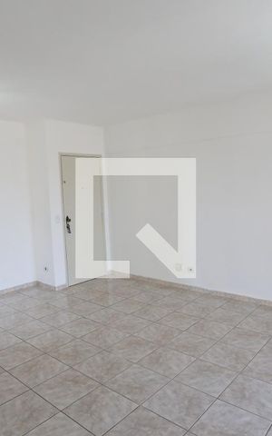 Apartamento à venda com 72m², 2 quartos e 1 vagaSala