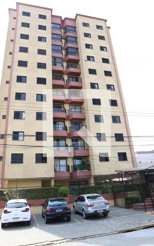 Apartamento à venda com 72m², 2 quartos e 1 vagaFachada
