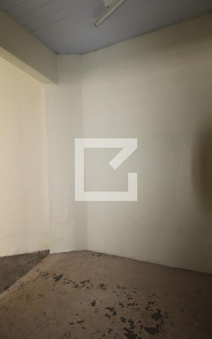 Casa à venda com 310m², 2 quartos e 2 vagasEdícula - Cozinha