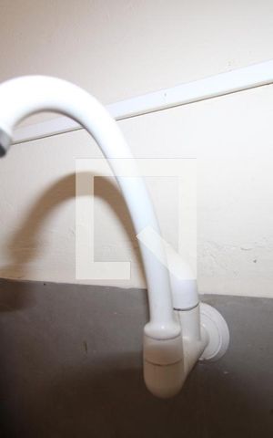 Casa à venda com 310m², 2 quartos e 2 vagasEdícula - Cozinha