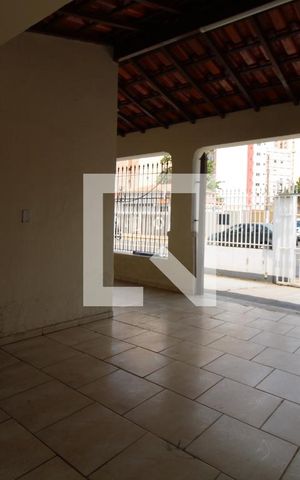 Casa à venda com 310m², 2 quartos e 2 vagasGaragem