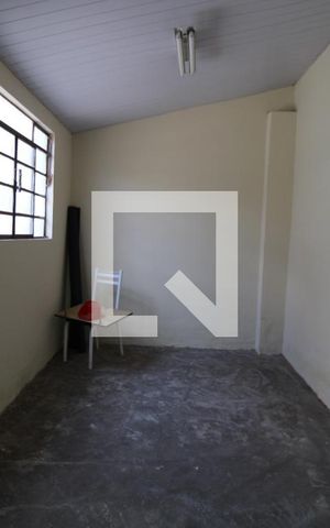 Casa à venda com 310m², 2 quartos e 2 vagasEdícula - Sala