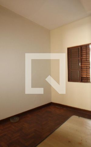 Casa à venda com 310m², 2 quartos e 2 vagasQuarto 2