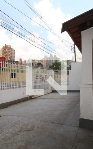 Casa à venda com 310m², 2 quartos e 2 vagasGaragem