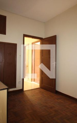 Casa à venda com 310m², 2 quartos e 2 vagasQuarto 2