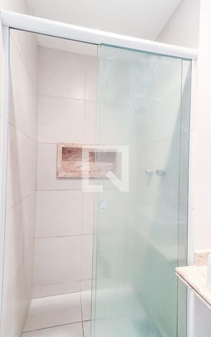 Apartamento à venda com 51m², 2 quartos e 1 vaga Apartamento à venda com 51m², 2 quartos e 1 vagaBanheiro