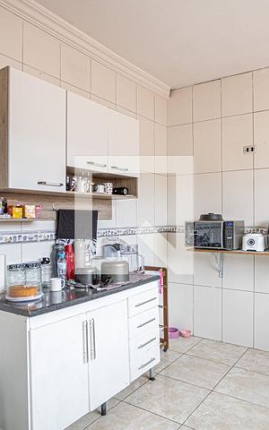 Casa à venda com 180m², 5 quartos e 3 vagas Casa à venda com 180m², 5 quartos e 3 vagasCozinha - Casa 2
