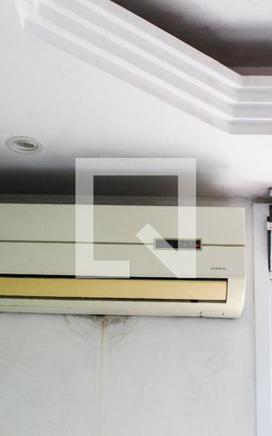 Apartamento à venda com 83m², 3 quartos e 1 vaga Apartamento à venda com 83m², 3 quartos e 1 vagaAr condicionado