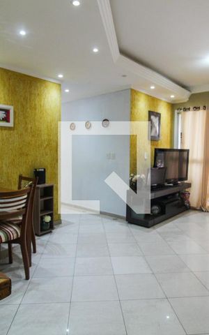Apartamento à venda com 83m², 3 quartos e 1 vaga Apartamento à venda com 83m², 3 quartos e 1 vagaSala