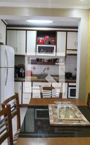 Apartamento à venda com 83m², 3 quartos e 1 vaga Apartamento à venda com 83m², 3 quartos e 1 vagaSala