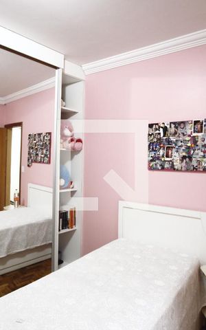 Casa à venda com 240m², 3 quartos e 2 vagasSuíte 3