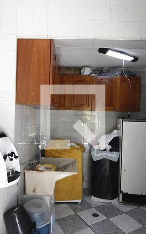 Casa à venda com 240m², 3 quartos e 2 vagasÁrea de Serviço