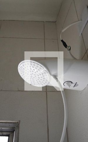 Casa à venda com 240m², 3 quartos e 2 vagasBanheiro de Serviço