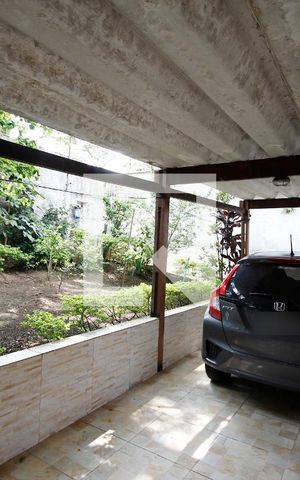 Casa à venda com 240m², 3 quartos e 2 vagasGaragem