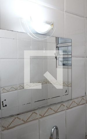 Casa à venda com 240m², 3 quartos e 2 vagasLavabo