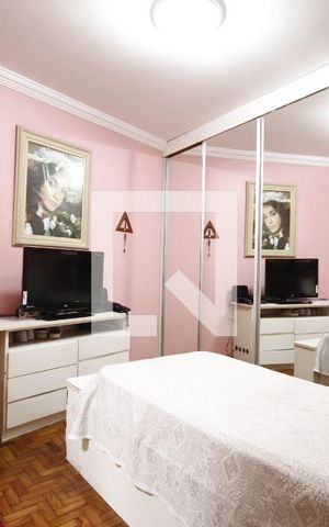 Casa à venda com 240m², 3 quartos e 2 vagasSuíte 3