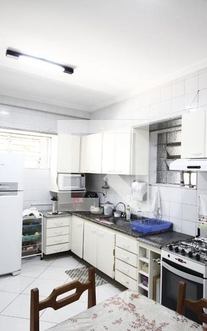 Casa à venda com 240m², 3 quartos e 2 vagasCozinha