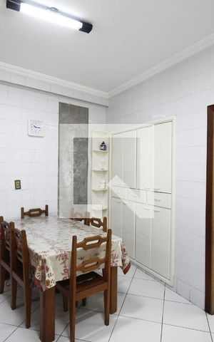 Casa à venda com 240m², 3 quartos e 2 vagasCozinha