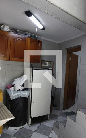 Casa à venda com 240m², 3 quartos e 2 vagasÁrea de Serviço