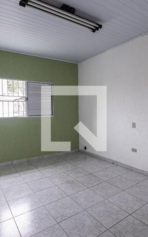 Casa para alugar com 80m², 2 quartos e 2 vagas Casa para alugar com 80m², 2 quartos e 2 vagasQuarto 1