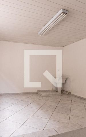 Casa para alugar com 80m², 2 quartos e 2 vagas Casa para alugar com 80m², 2 quartos e 2 vagasÁrea de Serviço