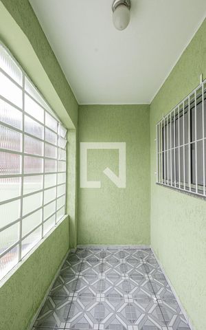 Casa para alugar com 80m², 2 quartos e 2 vagas Casa para alugar com 80m², 2 quartos e 2 vagasHall Entrada