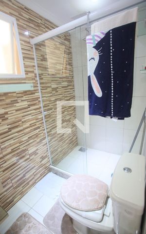 Casa à venda com 320m², 3 quartos e 4 vagas Casa à venda com 320m², 3 quartos e 4 vagasBanheiro Social
