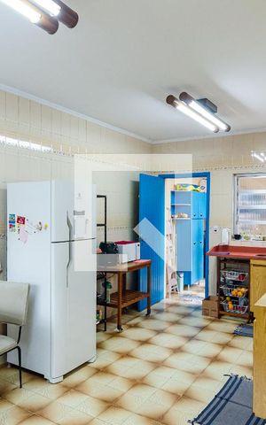 Casa à venda com 400m², 6 quartos e 3 vagas Casa à venda com 400m², 6 quartos e 3 vagasCozinha Casa 2