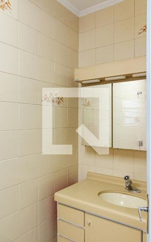 Casa à venda com 400m², 6 quartos e 3 vagas Casa à venda com 400m², 6 quartos e 3 vagasBanheiro da Suíte 1 Casa 2