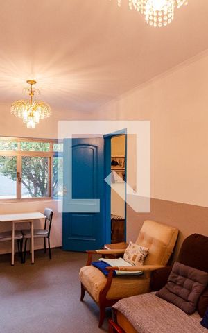 Casa à venda com 400m², 6 quartos e 3 vagas Casa à venda com 400m², 6 quartos e 3 vagasSala Casa 2