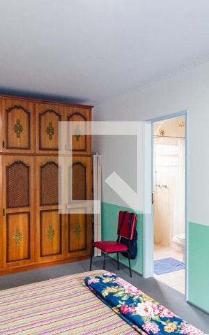 Casa à venda com 400m², 6 quartos e 3 vagas Casa à venda com 400m², 6 quartos e 3 vagasSuíte 1 Casa 2