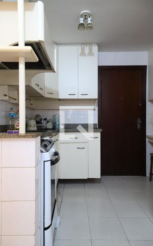 Apartamento à venda com 110m², 3 quartos e 1 vaga Apartamento à venda com 110m², 3 quartos e 1 vagaCozinha