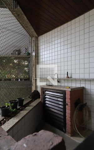 Apartamento à venda com 110m², 3 quartos e 1 vaga Apartamento à venda com 110m², 3 quartos e 1 vagaVaranda - Churrasqueira