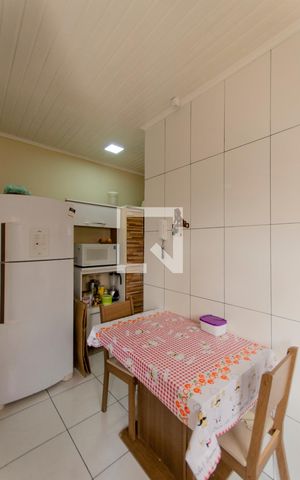 Casa à venda com 70m², 2 quartos e sem vaga Casa à venda com 70m², 2 quartos e sem vagaCozinha
