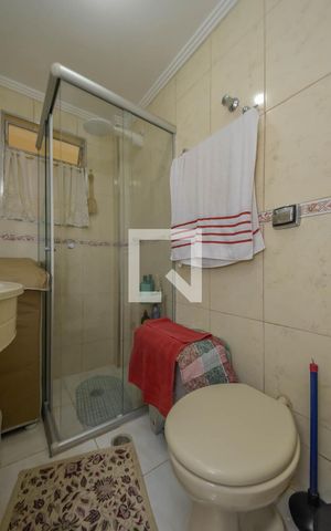 Apartamento à venda com 47m², 2 quartos e 1 vaga Apartamento à venda com 47m², 2 quartos e 1 vagaBanheiro