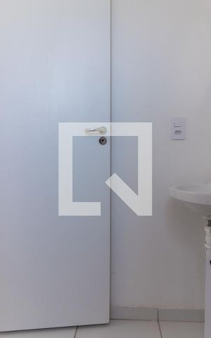 Apartamento para alugar com 44m², 2 quartos e sem vaga Apartamento para alugar com 44m², 2 quartos e sem vagaBanheiro